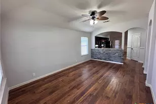 1002 Birdsong Ln, New Braunfels, TX 78130 - Photo 3