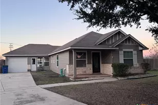 1002 Birdsong Ln, New Braunfels, TX 78130 - Photo 1