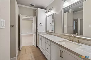 1458 Janets Way, New Braunfels, TX 78130 - Photo 15