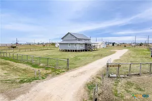 165 Sea Urchin Ln, Palacios, TX 77465 - Photo 5