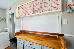 28 N Blackburn Ave, Port Lavaca, TX 77979 - Photo 7