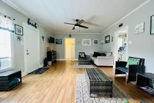 28 N Blackburn Ave, Port Lavaca, TX 77979 - Photo 11