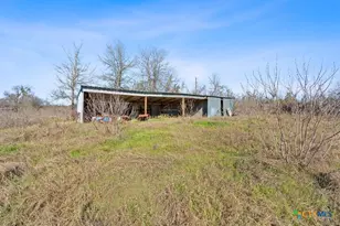 579 Lower Elgin Rd, Elgin, TX 78621 - Photo 7