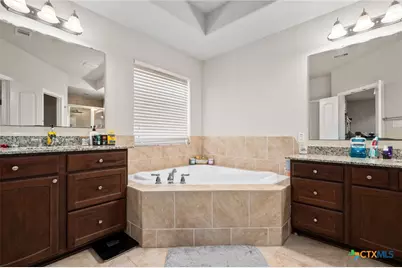 110 Eugene Lane, Tivoli, TX 77990 - Photo 9