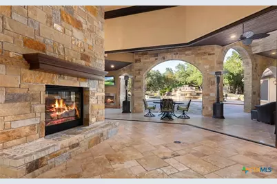 1024 Spanish Trail, New Braunfels, TX 78132 - Photo 5