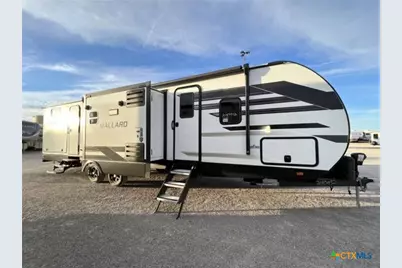 507 E Plasuela Street, Refugio, TX 78377 - Photo 17