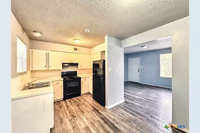 712 Martindale Road, San Marcos, TX 78666 - Photo 9