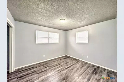 712 Martindale Road, San Marcos, TX 78666 - Photo 11