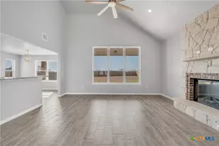 215 Overlook Trl, Copperas Cove, TX 76522 - Photo 7