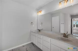215 Overlook Trl, Copperas Cove, TX 76522 - Photo 21