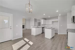 215 Overlook Trl, Copperas Cove, TX 76522 - Photo 13