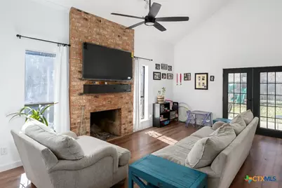 422 Connolly Circle, Lockhart, TX 78644 - Photo 3