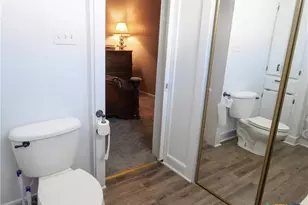 205 and 207 Hubbard St, Yoakum, TX 77995 - Photo 23