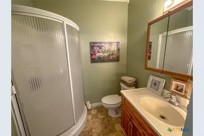 205 and 207 Hubbard Street, Yoakum, TX 77995 - Photo 39