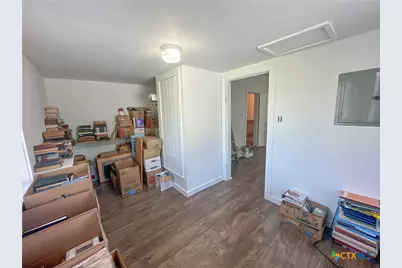 205 and 207 Hubbard Street, Yoakum, TX 77995 - Photo 41