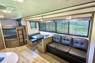 1118 Co Rd 447, Waelder, TX 78959 - Photo 15