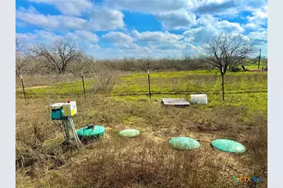 1118 Cr 447, Waelder, TX 78959 - Photo 21