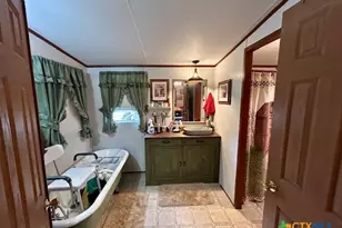 103 Forest View Dr, Victoria, TX 77905 - Photo 15