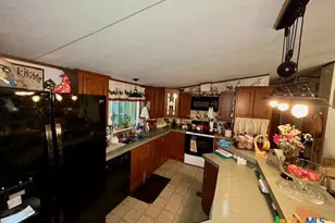 103 Forest View Dr, Victoria, TX 77905 - Photo 13