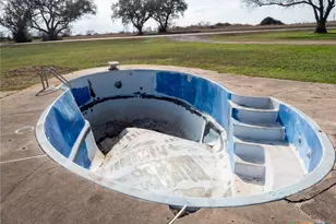 2419 US Hwy 87 Hwy, Cuero, TX 77954 - Photo 19