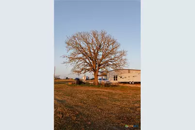1080 Whisper Road, Luling, TX 78648 - Photo 25