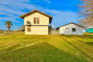 179 Easy St, Port O'Connor, TX 77982 - Photo 21