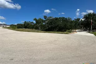 1728 Chardonnay, New Braunfels, TX 78132 - Photo 25