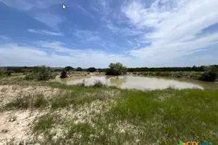 8629 Fm 1690, Lampasas, TX 76550 - Photo 13