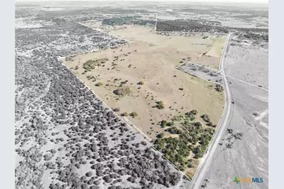 8629 Fm 1690, Lampasas, TX 76550 - Photo 3