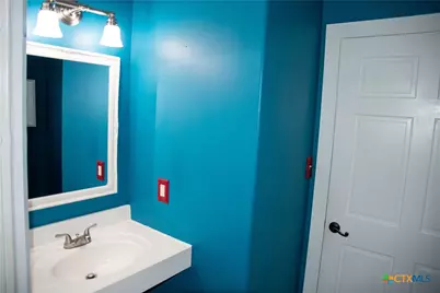 203 S Gisler Street, Austwell, TX 77950 - Photo 9