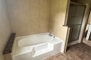 410 Henrietta St, Yoakum, TX 77995 - Photo 11