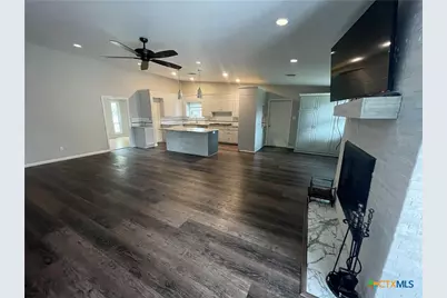 2803 Bon Aire Avenue, Victoria, TX 77901 - Photo 9