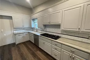 2803 Bon Aire Ave, Victoria, TX 77901 - Photo 13