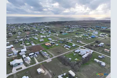 1110-1112 W Toledo, Seadrift, TX 77983 - Photo 9