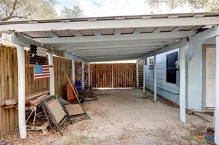 713 N Kossuth St, Rockport, TX 78382 - Photo 21