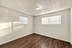 742 Martindale Rd, San Marcos, TX 78666 - Photo 9