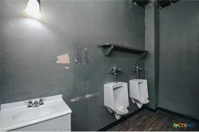 4106 Houston Highway, Victoria, TX 77901 - Photo 35