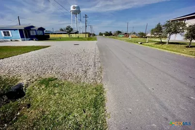 513 N 16th Street, Port O'Connor, TX 77982 - Photo 11
