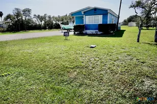 513 N 16th St, Port O'Connor, TX 77982 - Photo 27