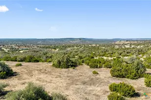 9069 Ranch Road 1323, Fredericksburg, TX 78624 - Photo 19