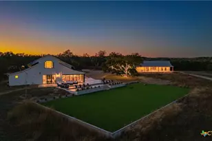 5999 Ranch Road 165, Blanco, TX 78606 - Photo 25