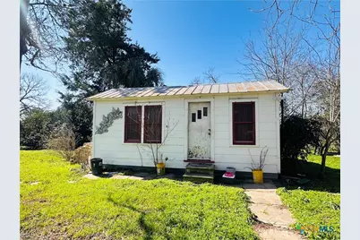 1002 Hopkins Street, Yoakum, TX 77995 - Photo 21
