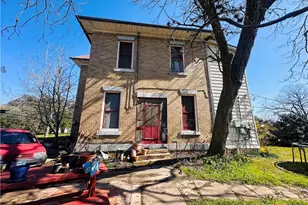 1002 Hopkins St, Yoakum, TX 77995 - Photo 19