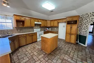 106 Chandler Ave, Gatesville, TX 76528 - Photo 15