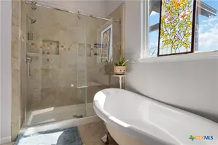 2662 Fm 2438, Seguin, TX 78155 - Photo 29