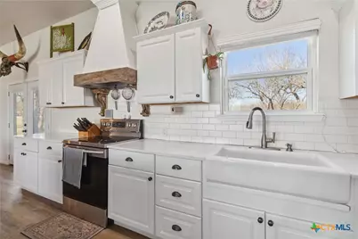 2662 Fm 2438, Seguin, TX 78155 - Photo 19