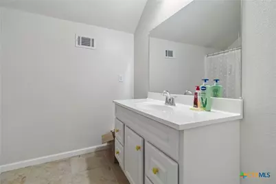 2662 Fm 2438, Seguin, TX 78155 - Photo 35