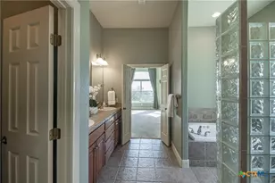 451 Winding View, New Braunfels, TX 78132 - Photo 15