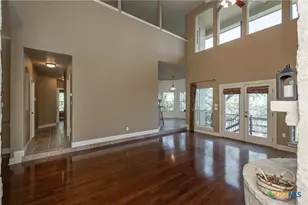 451 Winding View, New Braunfels, TX 78132 - Photo 9