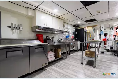 219 E Central Avenue, Belton, TX 76513 - Photo 35